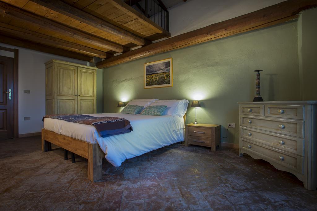 Borgo La Colombara Bed & Breakfast อ็อคคิโอเบลโล ภายนอก รูปภาพ