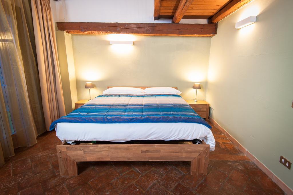 Borgo La Colombara Bed & Breakfast อ็อคคิโอเบลโล ภายนอก รูปภาพ